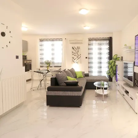 - Orijeta Appartement *
