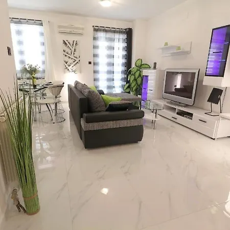 - Orijeta Appartement *