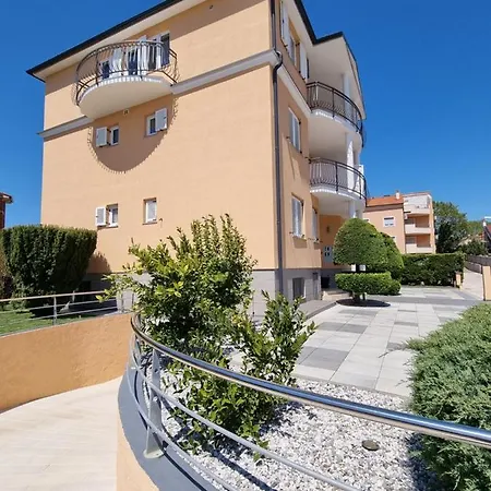 - Orijeta Appartement *