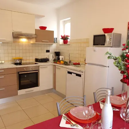 - Orijeta Appartement *