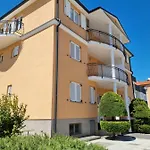 - Orijeta Apartman