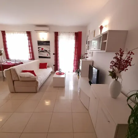 - Orijeta Apartment *