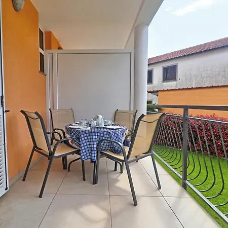 Apartment - Orijeta *