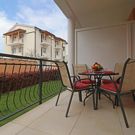 Apartment - Orijeta *