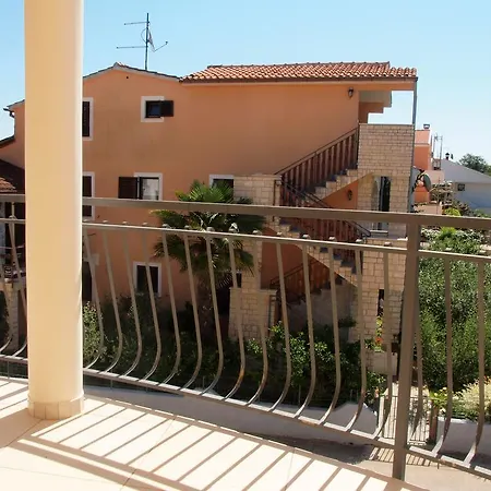 Apartament - Orijeta *