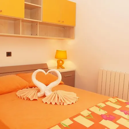 - Orijeta Lägenhet Medulin